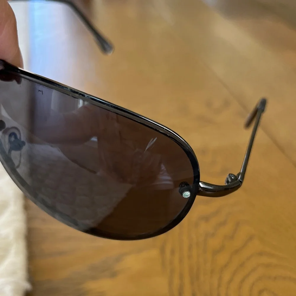 Ray-Ban Black Aviator Sunglasses with Dark Lenses